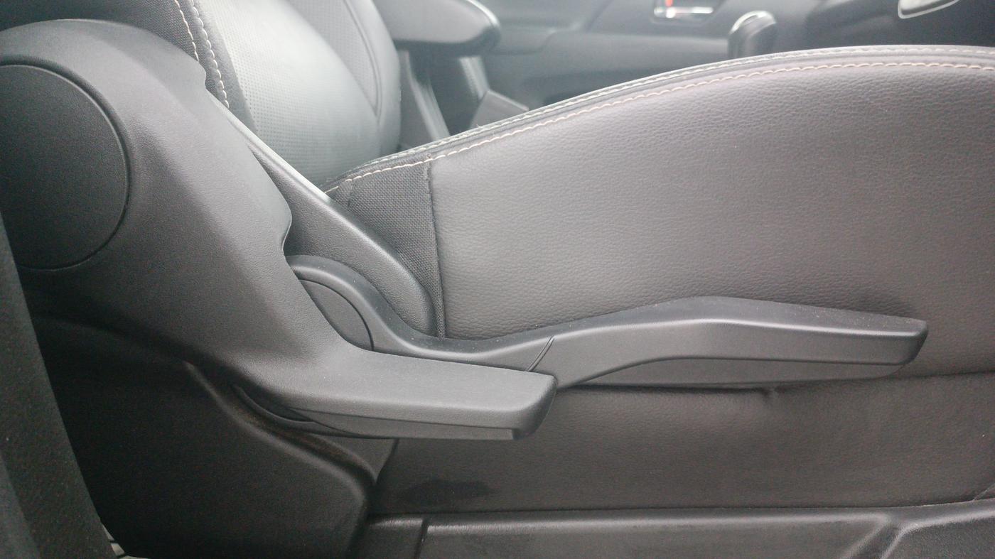 2022 Maruti XL6 ALPHA MT, Petrol, Manual, 47,450 km, Driver Side Adjustment Panel