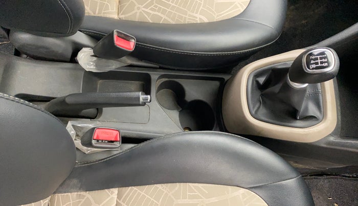 2019 Hyundai Grand i10 SPORTZ 1.2 KAPPA VTVT, Petrol, Manual, 32,859 km, Gear Lever