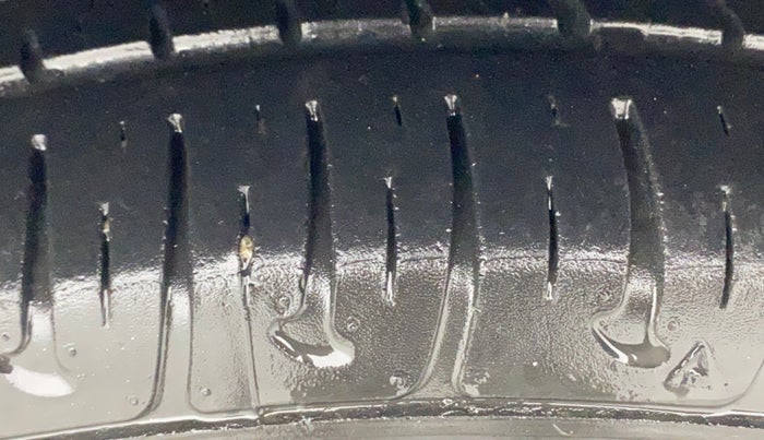 2019 Hyundai Grand i10 SPORTZ 1.2 KAPPA VTVT, Petrol, Manual, 32,859 km, Left Rear Tyre Tread