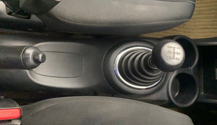 2017 Honda Brio VX MT, Petrol, Manual, 75,298 km, Gear Lever