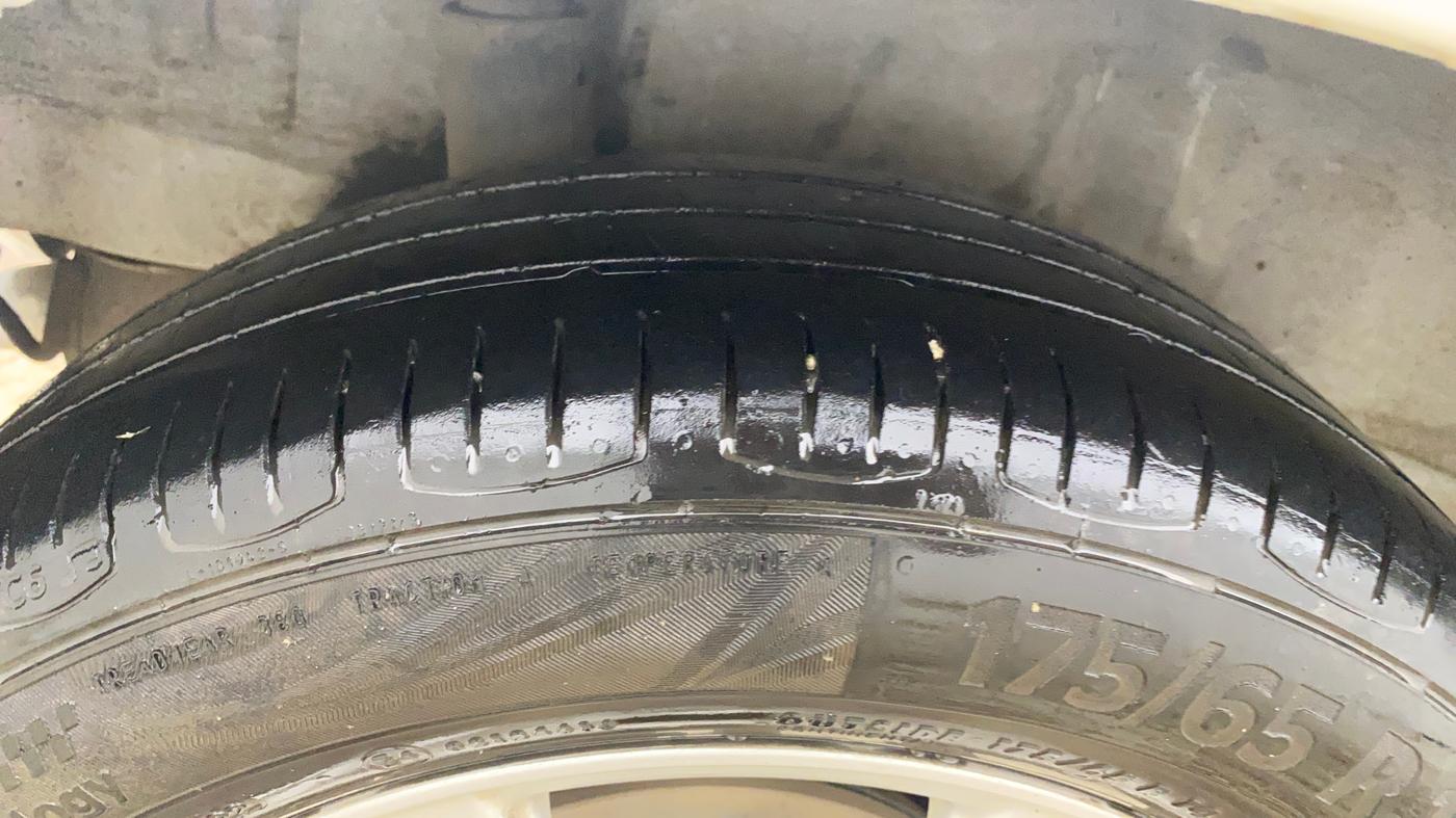 2017 Honda Brio VX MT, Petrol, Manual, 75,298 km, Right Rear Tyre Tread