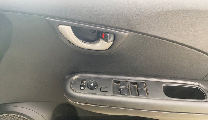 2017 Honda Brio VX MT, Petrol, Manual, 75,298 km, Driver Side Door Panels Control