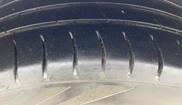 2020 Skoda Rapid AMBITION AT TSI, Petrol, Automatic, 1,16,692 km, Right Rear Tyre Tread