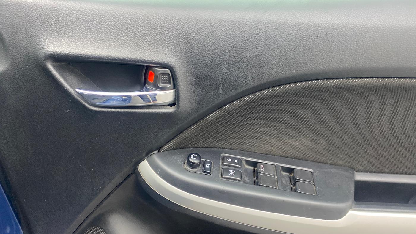 2016 Maruti Baleno ZETA PETROL 1.2, Petrol, Manual, 46,078 km, Driver Side Door Panels Control