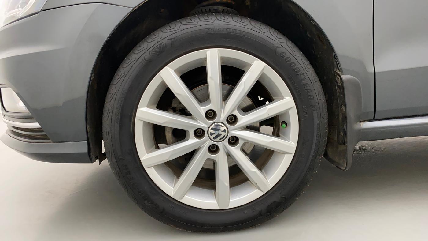 2018 Volkswagen Ameo HIGHLINE PLUS 1.5L 16 ALLOY, Diesel, Manual, 50,979 km, Left Front Wheel