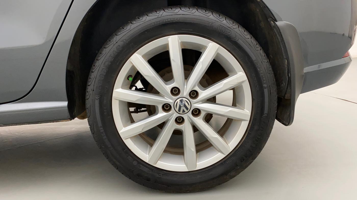 2018 Volkswagen Ameo HIGHLINE PLUS 1.5L 16 ALLOY, Diesel, Manual, 50,979 km, Left Rear Wheel
