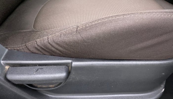 2013 Hyundai i20 SPORTZ 1.2 VTVT, Petrol, Manual, 30,823 km, Driver Side Adjustment Panel