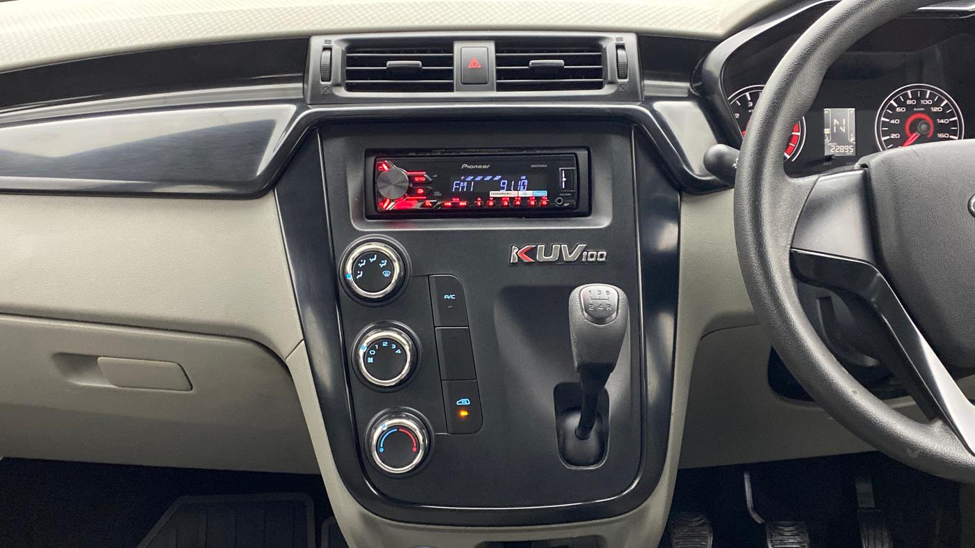2017 Mahindra Kuv100 K4 6 STR, Petrol, Manual, 22,895 km, Air Conditioner