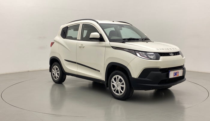2017 Mahindra Kuv100 K4 6 STR, Petrol, Manual, 22,895 km, Right Front Diagonal
