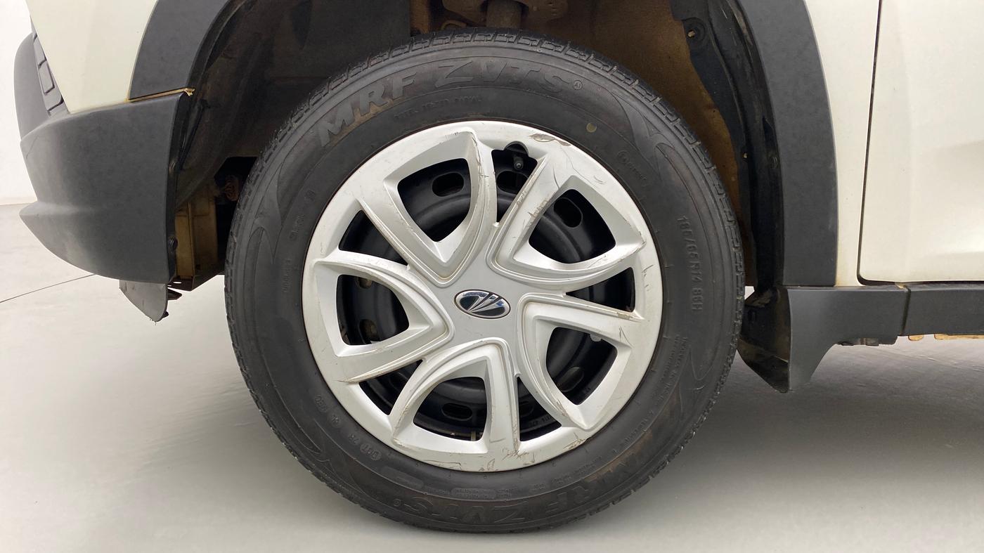 2017 Mahindra Kuv100 K4 6 STR, Petrol, Manual, 22,895 km, Left Front Wheel