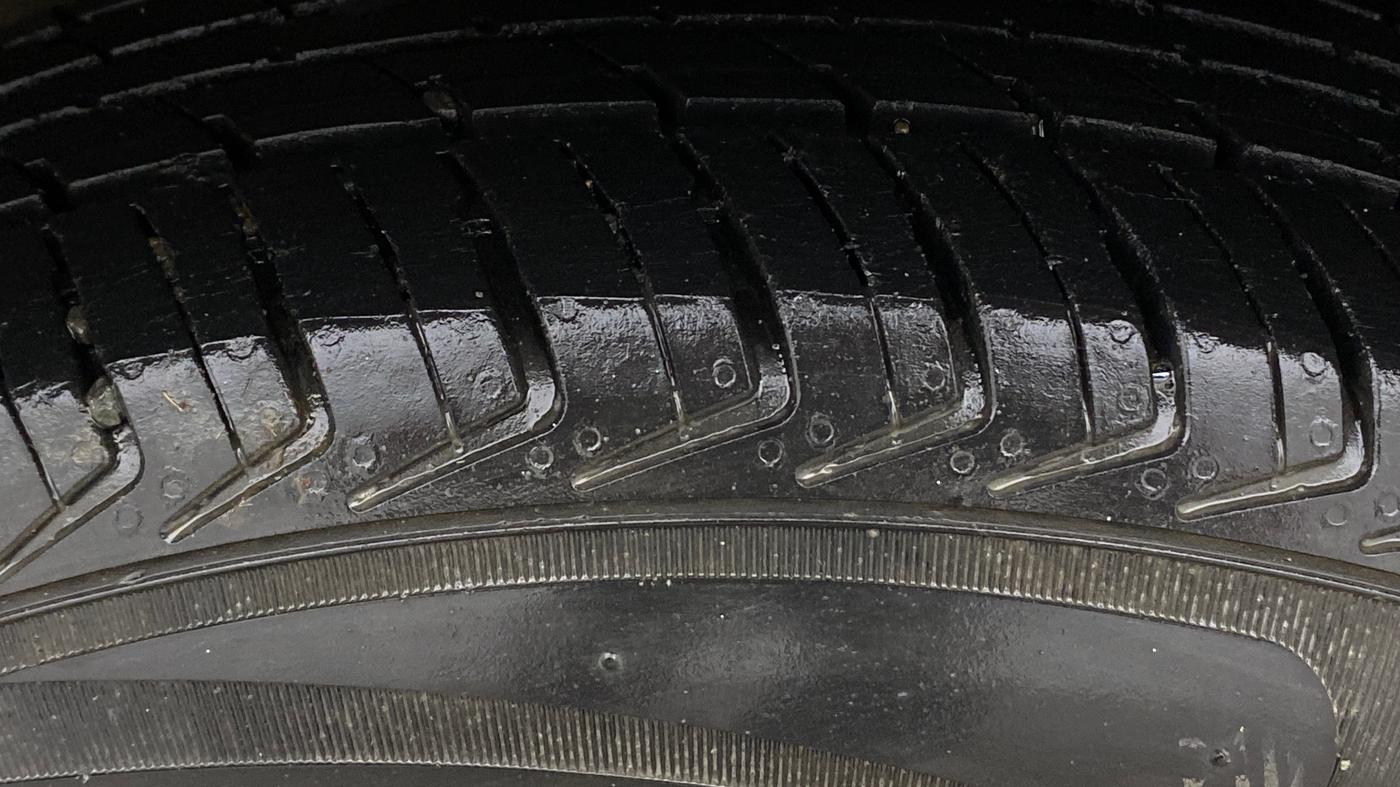 2019 Tata Tiago XE PETROL, Petrol, Manual, 43,686 km, Left Rear Tyre Tread