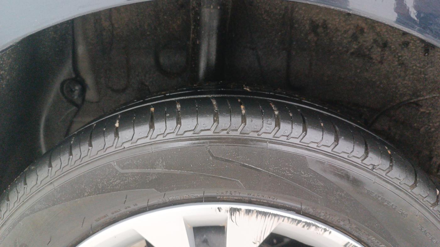 2024 Hyundai NEW I20 Sportz (O) 1.2 IVT, Petrol, Automatic, 9,611 km, Right Rear Tyre Tread