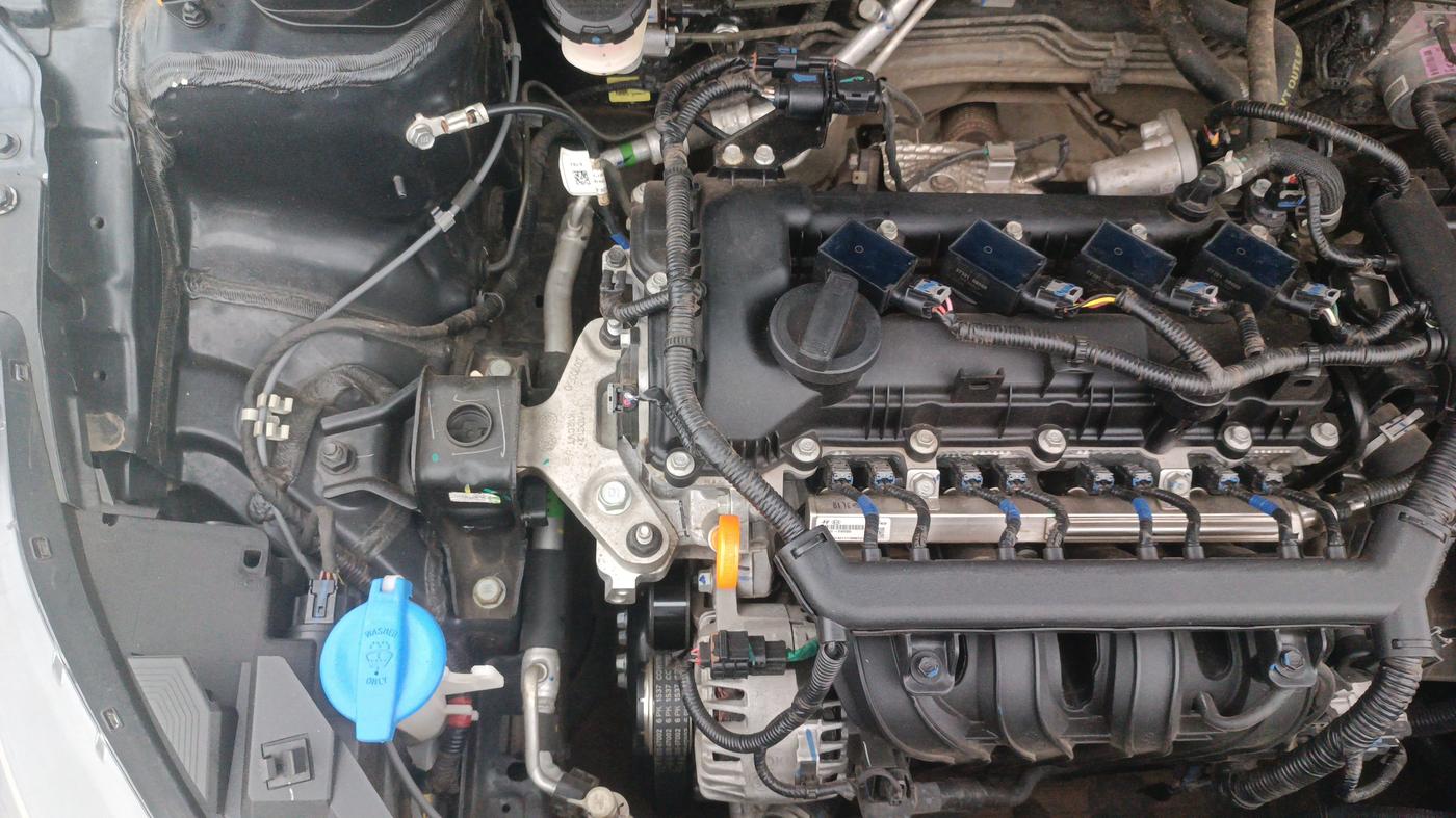 2024 Hyundai NEW I20 Sportz (O) 1.2 IVT, Petrol, Automatic, 9,611 km, Engine View - Right