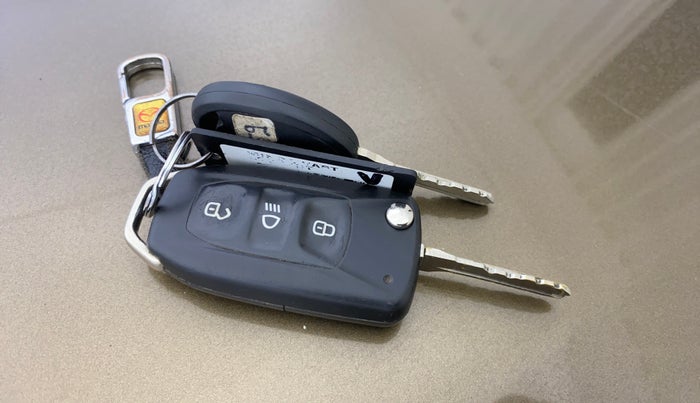 2024 Tata TIGOR XZA Plus iCNG , CNG, Automatic, 26,017 km, Key Close Up