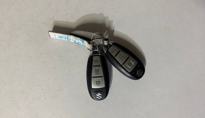 2017 Maruti Ciaz ZXI AT, Petrol, Automatic, 64,190 km, Key Close Up