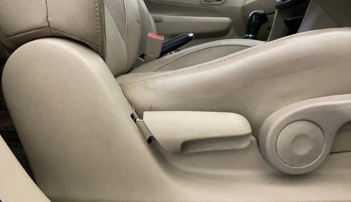 2017 Maruti Ciaz ZXI AT, Petrol, Automatic, 64,190 km, Driver Side Adjustment Panel