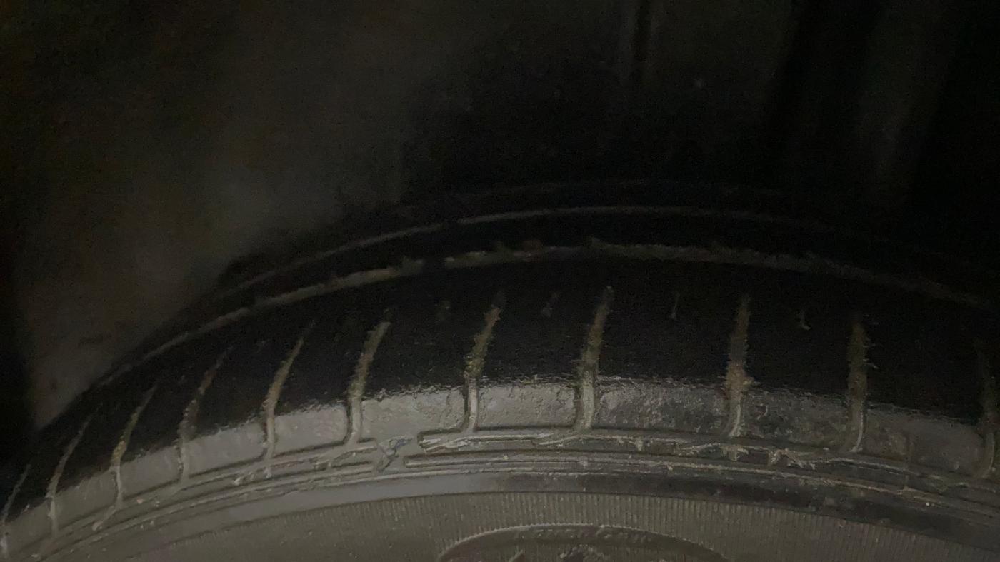 2017 Maruti Ciaz ZXI AT, Petrol, Automatic, 50 km, Left Rear Tyre Tread