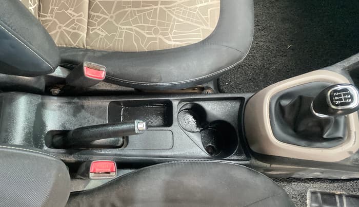 2014 Hyundai Grand i10 SPORTZ 1.2 KAPPA VTVT, Petrol, Manual, 85,170 km, Gear Lever