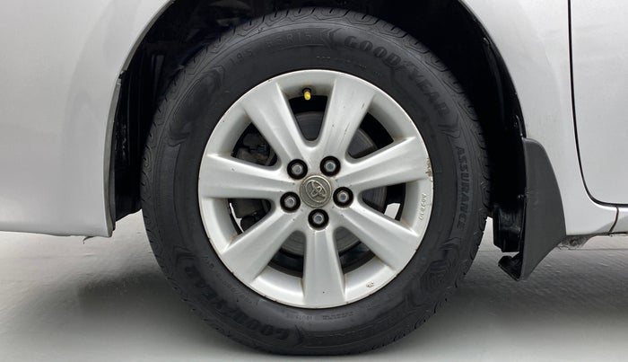 2015 Toyota Corolla Altis 1.8G LIMITED, Petrol, Manual, 95,726 km, Left Front Wheel