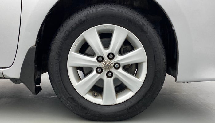 2015 Toyota Corolla Altis 1.8G LIMITED, Petrol, Manual, 95,726 km, Right Front Wheel