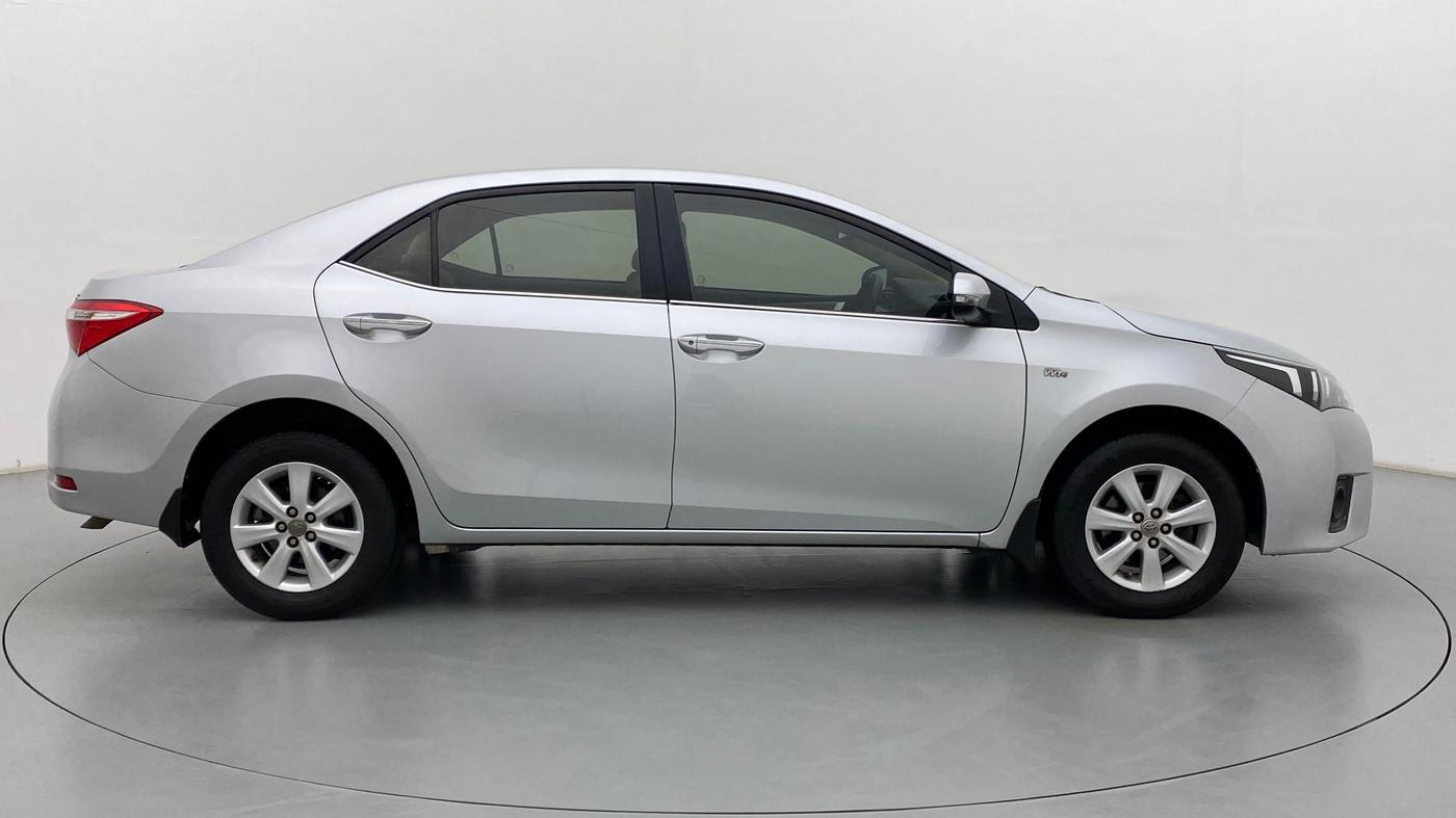 2015 Toyota Corolla Altis 1.8G LIMITED, Petrol, Manual, 95,726 km, Right Side View