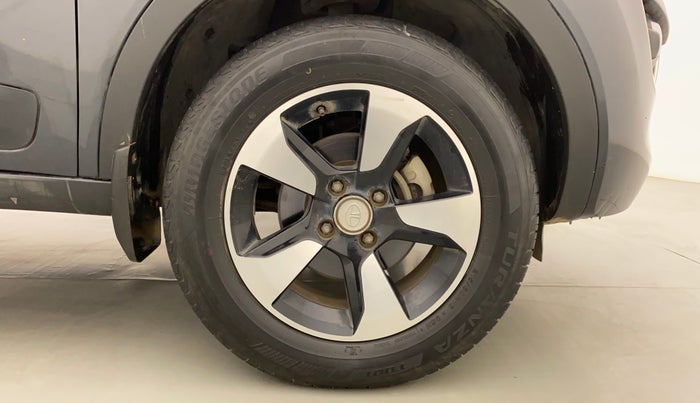 2018 Tata NEXON XZA PLUS DIESEL, Diesel, Automatic, 23,343 km, Right Front Wheel