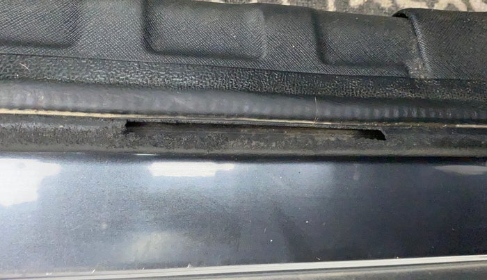 2018 Tata NEXON XZA PLUS DIESEL, Diesel, Automatic, 23,343 km, Driver-side door - Beading has minor damage