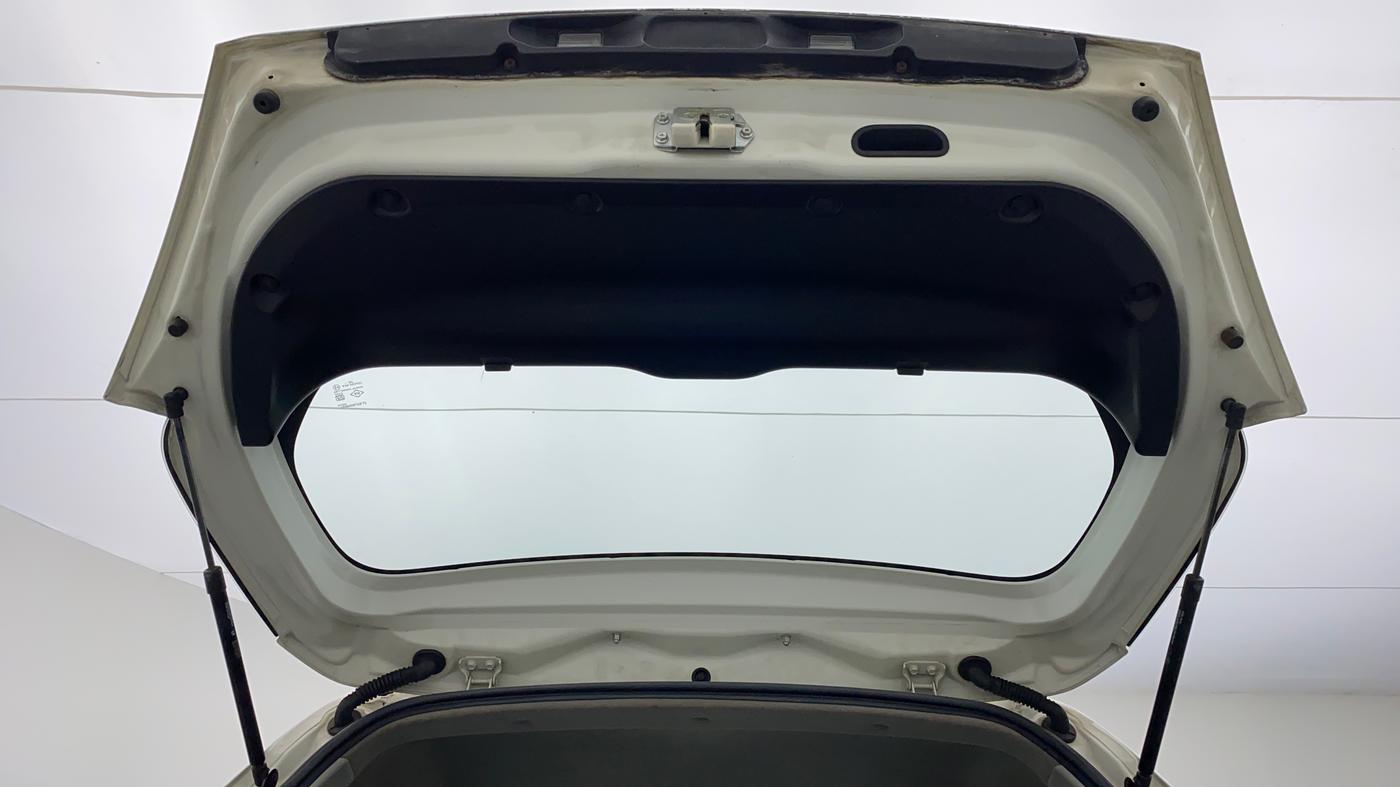 2015 Maruti Swift VXI D, Petrol, Manual, 24,053 km, Boot Door Open