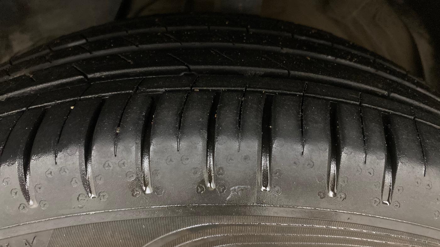 2023 MG HECTOR SHARP PRO 1.5 TURBO MT PETROL, Petrol, Manual, 22,280 km, Left Front Tyre Tread