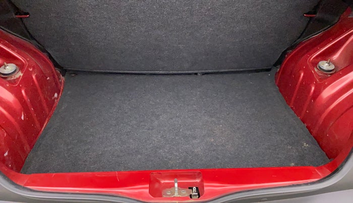 2021 Renault Kwid RXL 1.0, Petrol, Manual, 40,012 km, Boot Inside