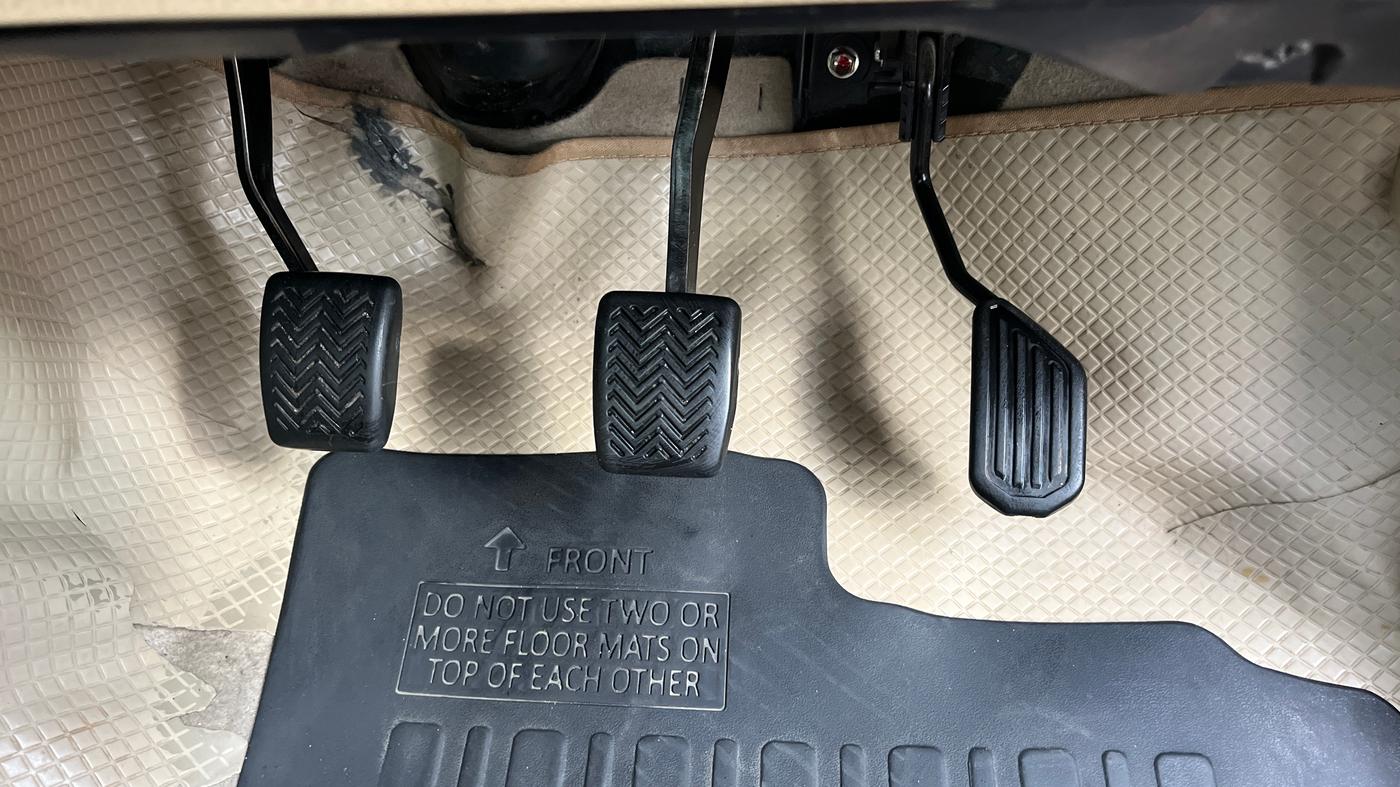2020 Toyota YARIS G MT, Petrol, Manual, 1,31,271 km, Pedals