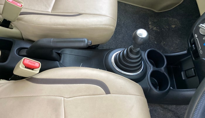 2014 Honda Amaze 1.5L I-DTEC S, Diesel, Manual, 17,758 km, Gear Lever