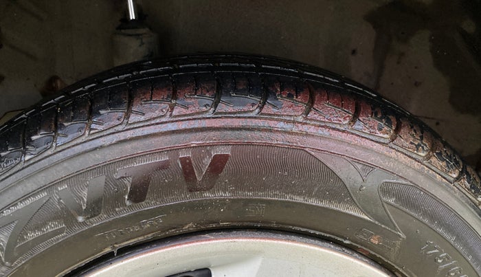 2014 Honda Amaze 1.5L I-DTEC S, Diesel, Manual, 17,758 km, Right Rear Tyre Tread
