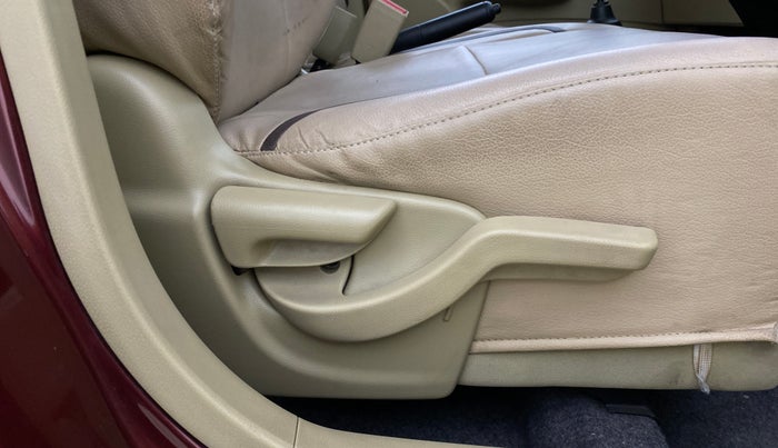 2014 Honda Amaze 1.5L I-DTEC S, Diesel, Manual, 17,758 km, Driver Side Adjustment Panel