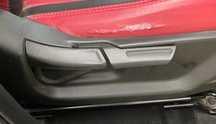 2023 KIA SELTOS HTK 1.5 DIESEL IMT, Diesel, Manual, 76,495 km, Driver Side Adjustment Panel