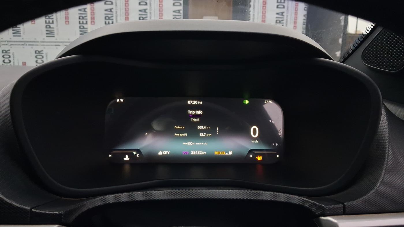 2023 Tata NEXON FEARLESS + SUNROOF AMT DUAL TONE 1.5 DIESEL, Diesel, Automatic, 38,428 km, Odometer Image