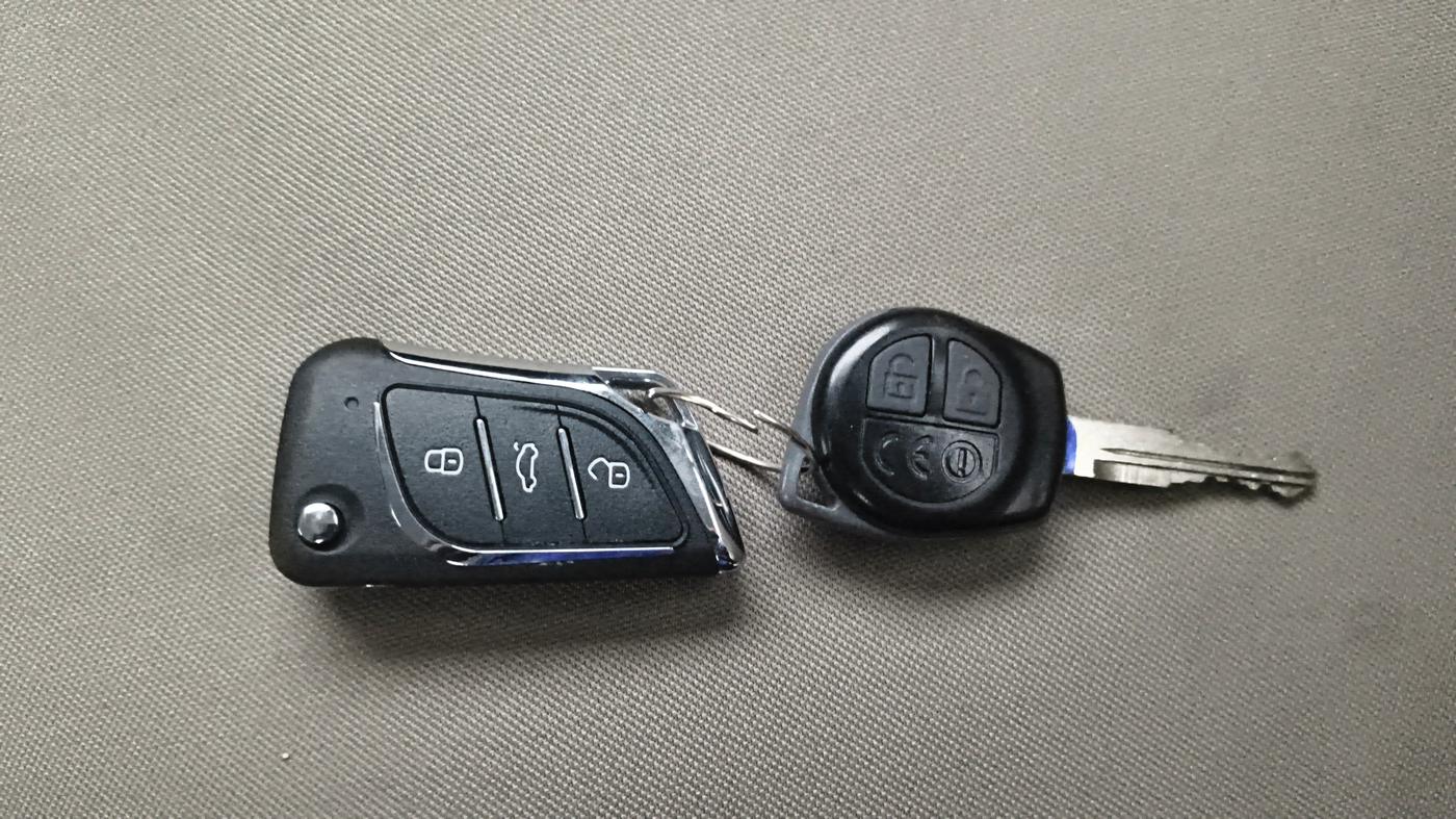 2013 Maruti Wagon R 1.0 VXI, Petrol, Manual, 91,106 km, Key Close Up