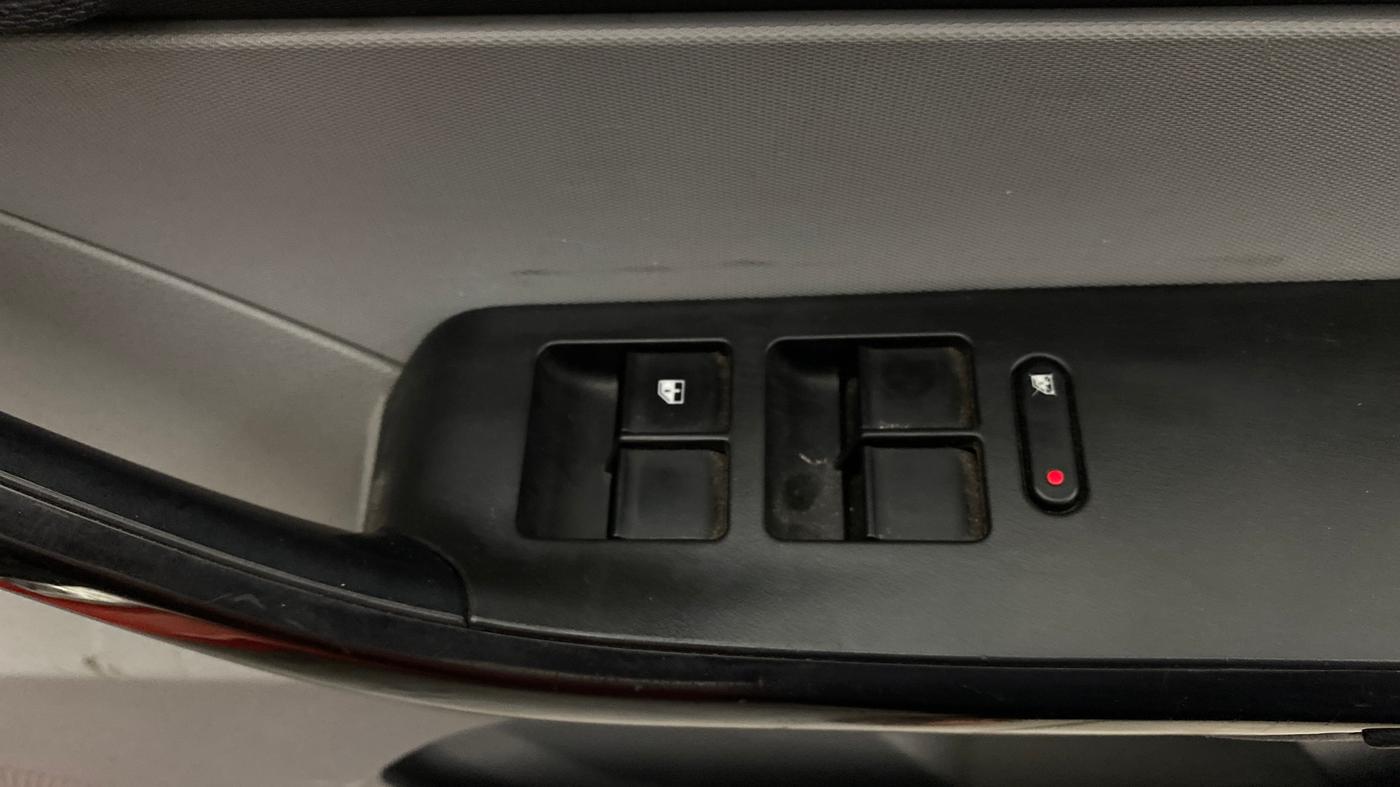 2020 Tata Tiago XZ PLUS PETROL, Petrol, Manual, 79,470 km, Driver Side Door Panels Control