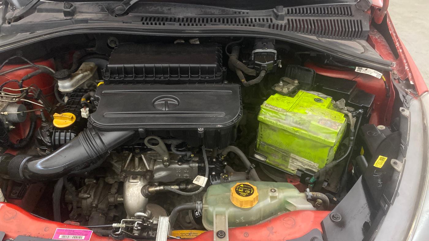 2020 Tata Tiago XZ PLUS PETROL, Petrol, Manual, 79,470 km, Engine View - Left