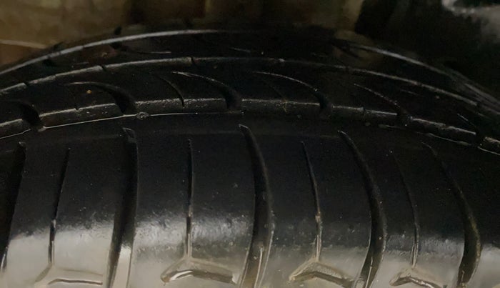2016 Tata Tiago XZ PETROL, Petrol, Manual, 82,759 km, Right Rear Tyre Tread