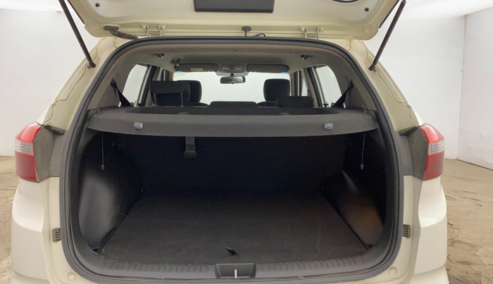 2015 Hyundai Creta SX PLUS 1.6 PETROL, Petrol, Manual, 69,803 km, Boot Inside