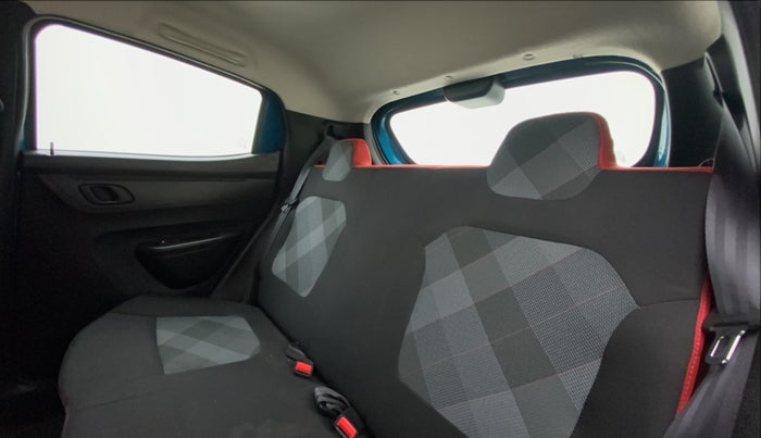 2021 Renault Kwid 1.0 RXT Opt AT, Petrol, Automatic, 11,332 km, Right Side Rear Door Cabin