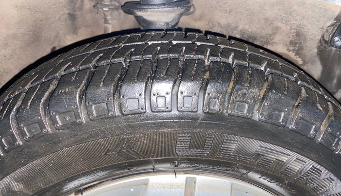 2017 Maruti Alto 800 LXI, Petrol, Manual, 22,466 km, Right Front Tyre Tread