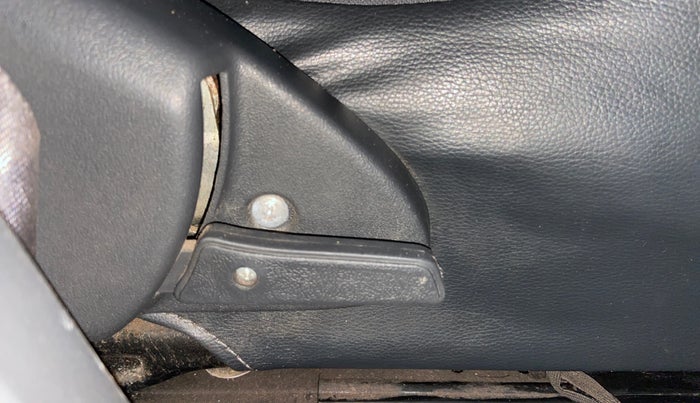 2017 Maruti Alto 800 LXI, Petrol, Manual, 22,466 km, Driver Side Adjustment Panel