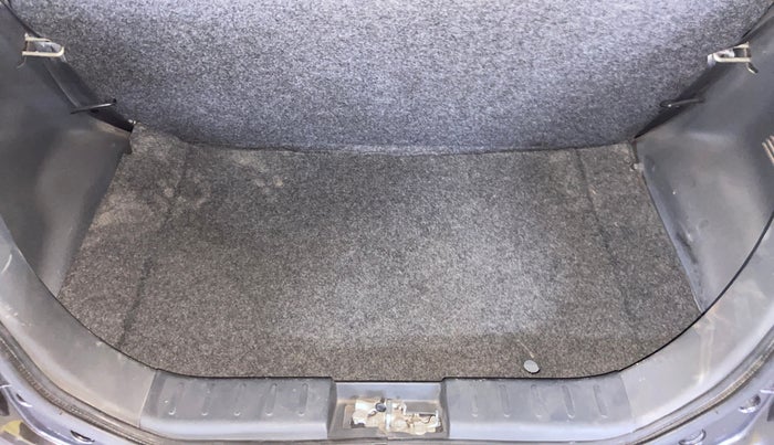 2017 Maruti Alto 800 LXI, Petrol, Manual, 22,466 km, Boot Inside