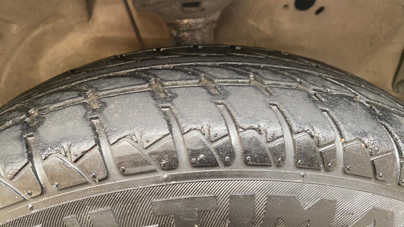2013 Maruti Wagon R 1.0 LXI, Petrol, Manual, 60,603 km, Right Front Tyre Tread