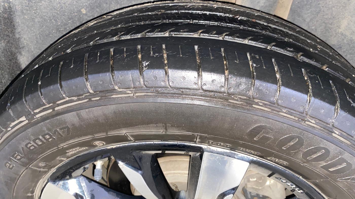 2020 MG HECTOR PLUS SHARP 1.5 PETROL TURBO DCT 6-STR, Petrol, Automatic, 25,111 km, Left Rear Tyre Tread