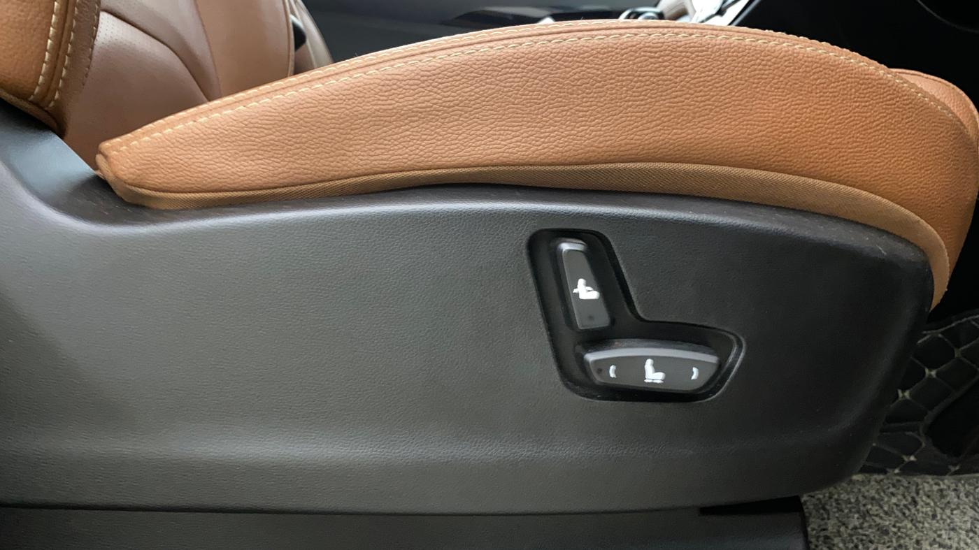 2020 MG HECTOR PLUS SHARP 1.5 PETROL TURBO DCT 6-STR, Petrol, Automatic, 25,111 km, Driver Side Adjustment Panel