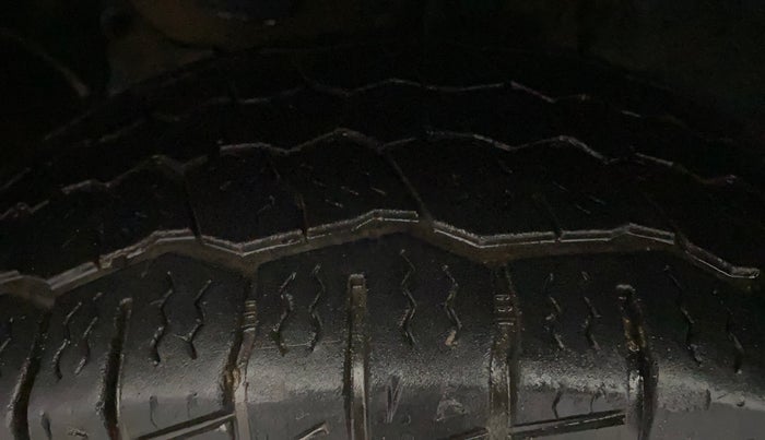 2017 Nissan Terrano XV D PREMIUM AMT, Diesel, Automatic, 74,328 km, Left Front Tyre Tread