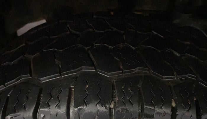 2017 Nissan Terrano XV D PREMIUM AMT, Diesel, Automatic, 74,328 km, Left Rear Tyre Tread